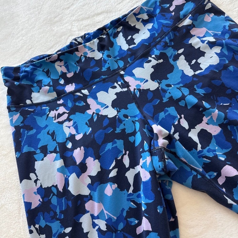 GapFit Blue Floral Print Capri Leggings Activewear Women's Size XXL Workout Pant